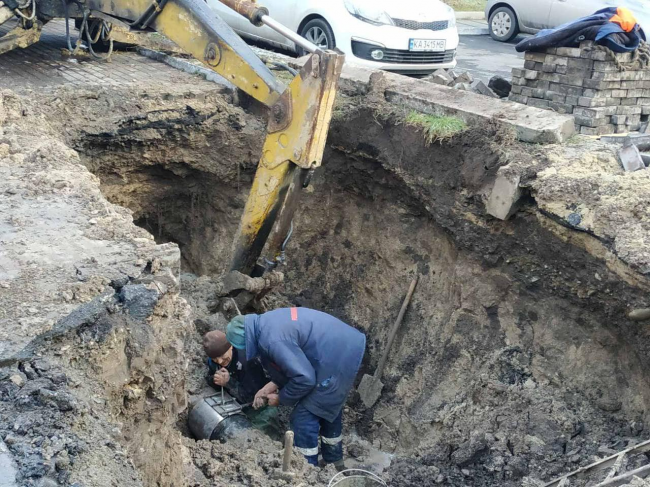 На 7 вулицях у Рівному частково немає води